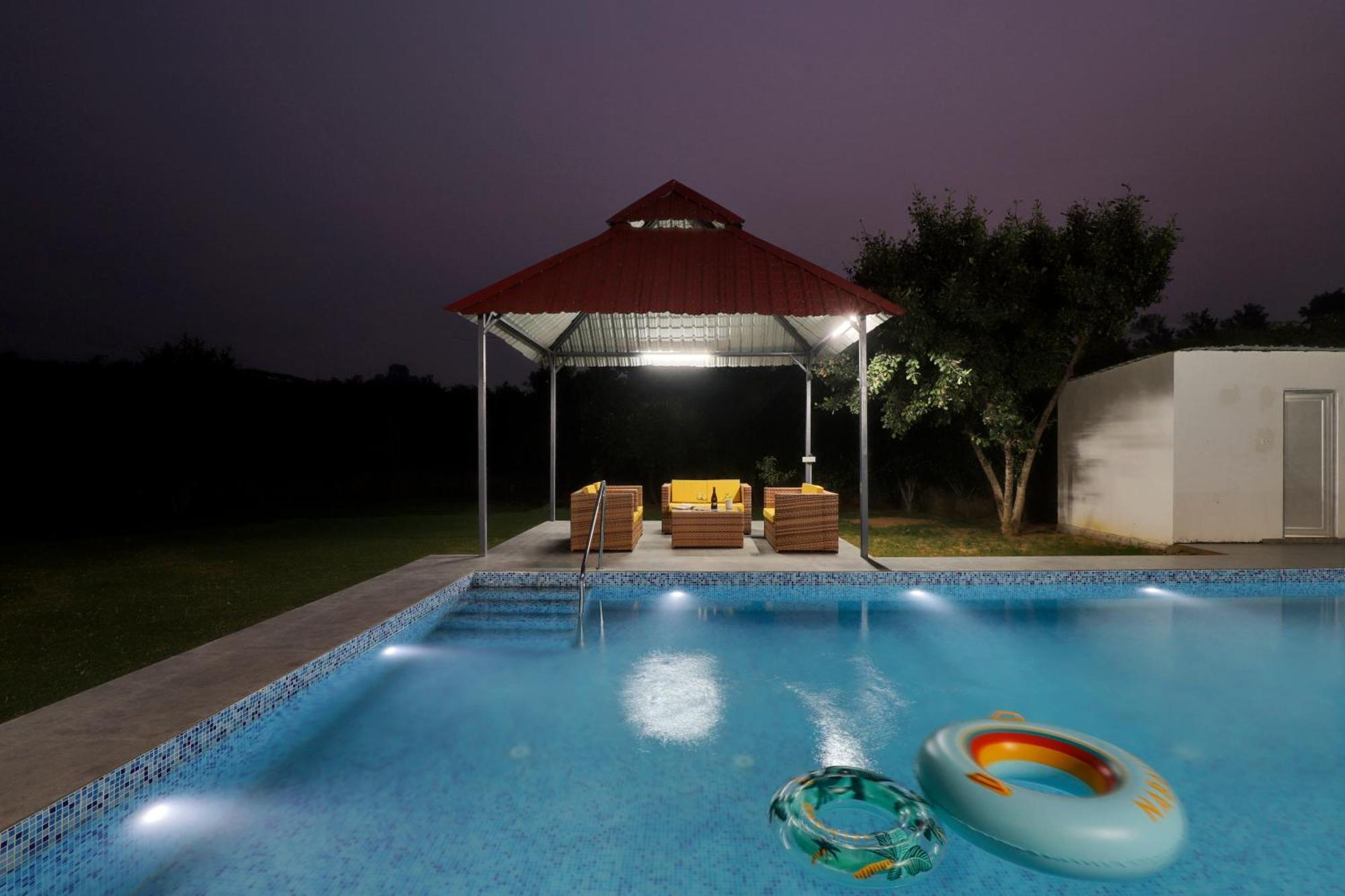 Alaya Stays 4Bhk Farmhouse With Pvt Pool & Garden - Manesar Gurgaon Exterior foto