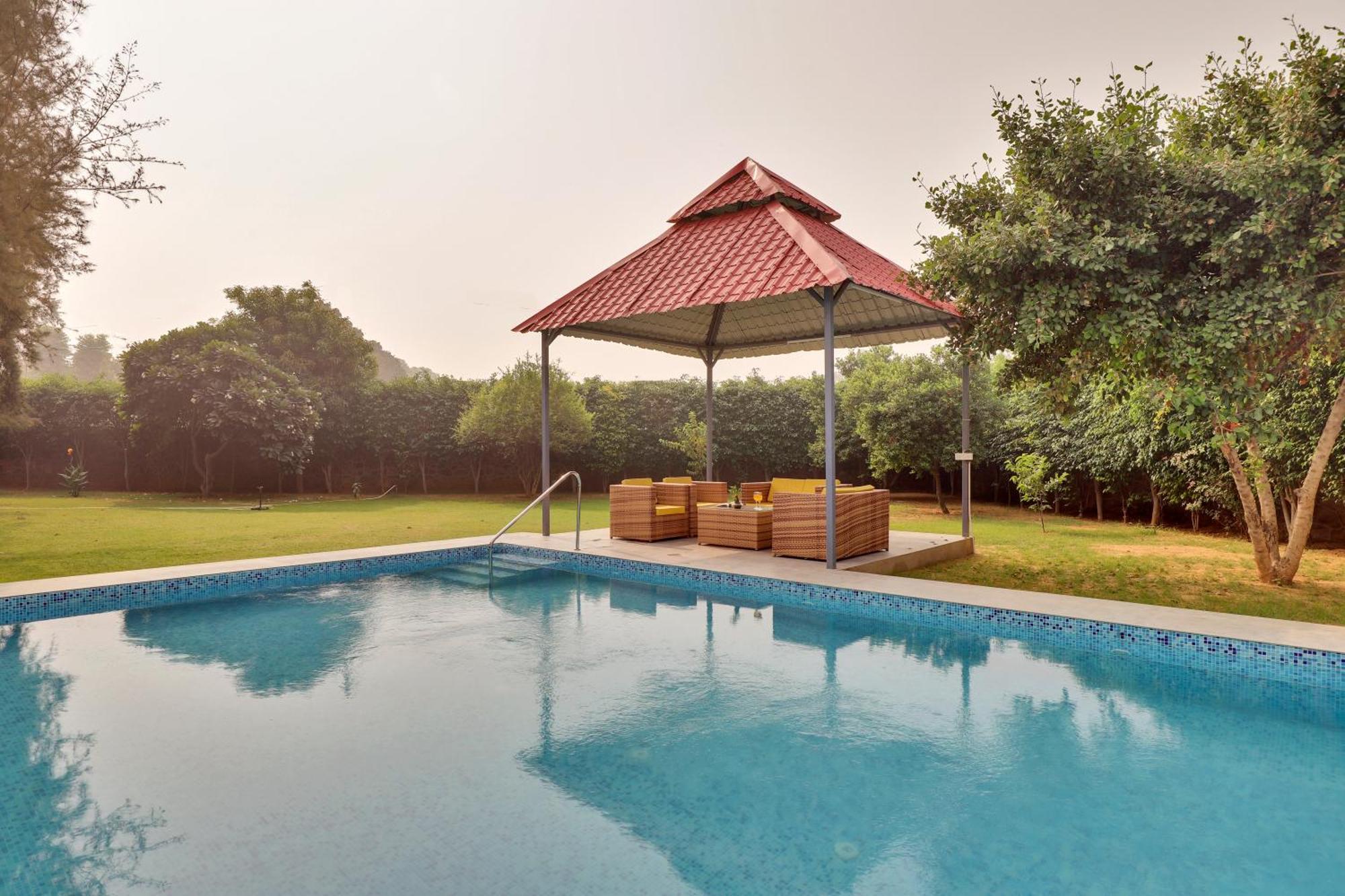 Alaya Stays 4Bhk Farmhouse With Pvt Pool & Garden - Manesar Gurgaon Exterior foto