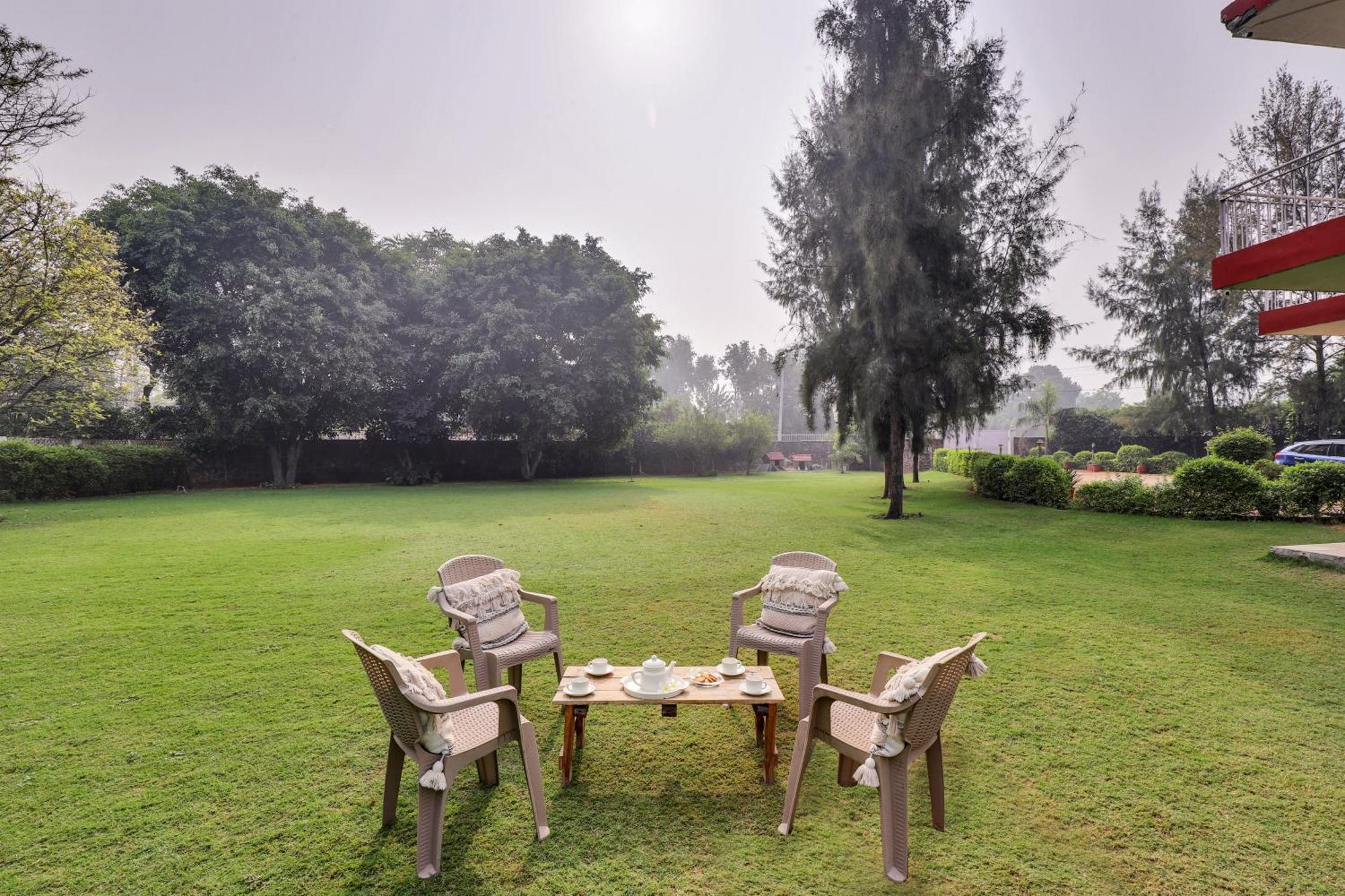 Alaya Stays 4Bhk Farmhouse With Pvt Pool & Garden - Manesar Gurgaon Exterior foto